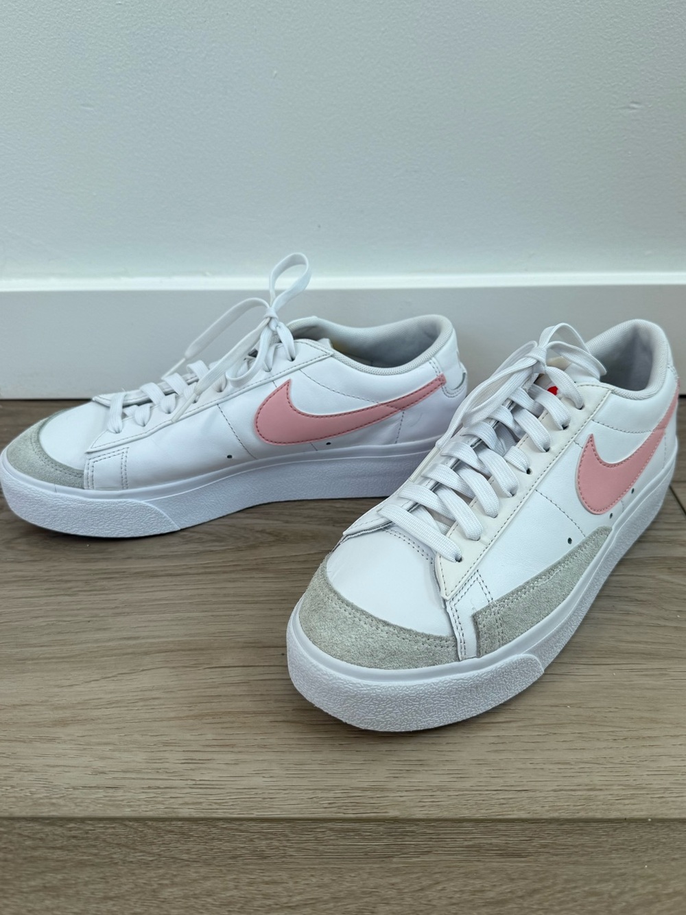Nike Blazer Low Platform Pink Glaze White Sneakers Women’s 9.5